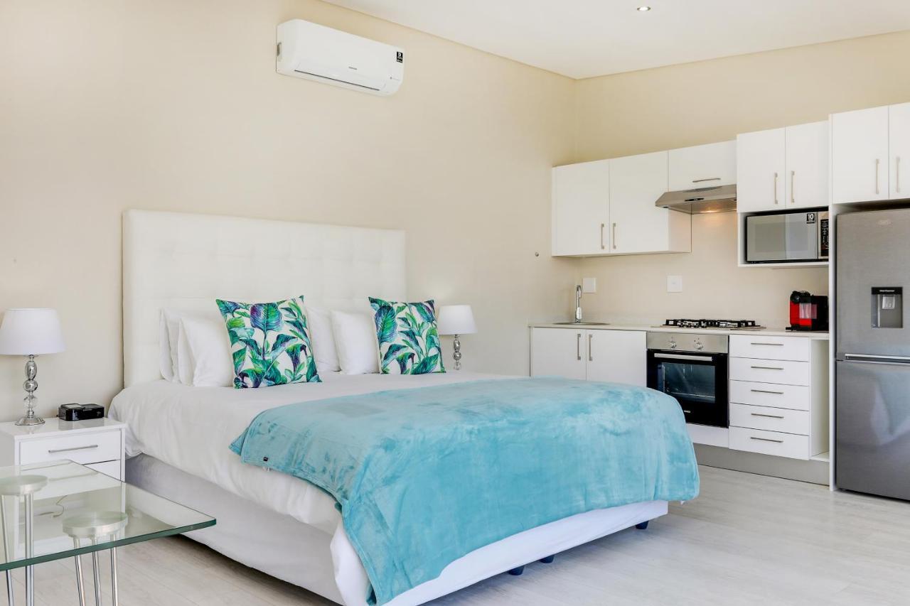 Mount Bay Hotel Hout Bay Exterior photo